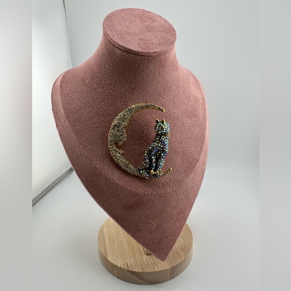 Moon Cat Elegant Gold Crystal Brooch - Picture 3 of 3